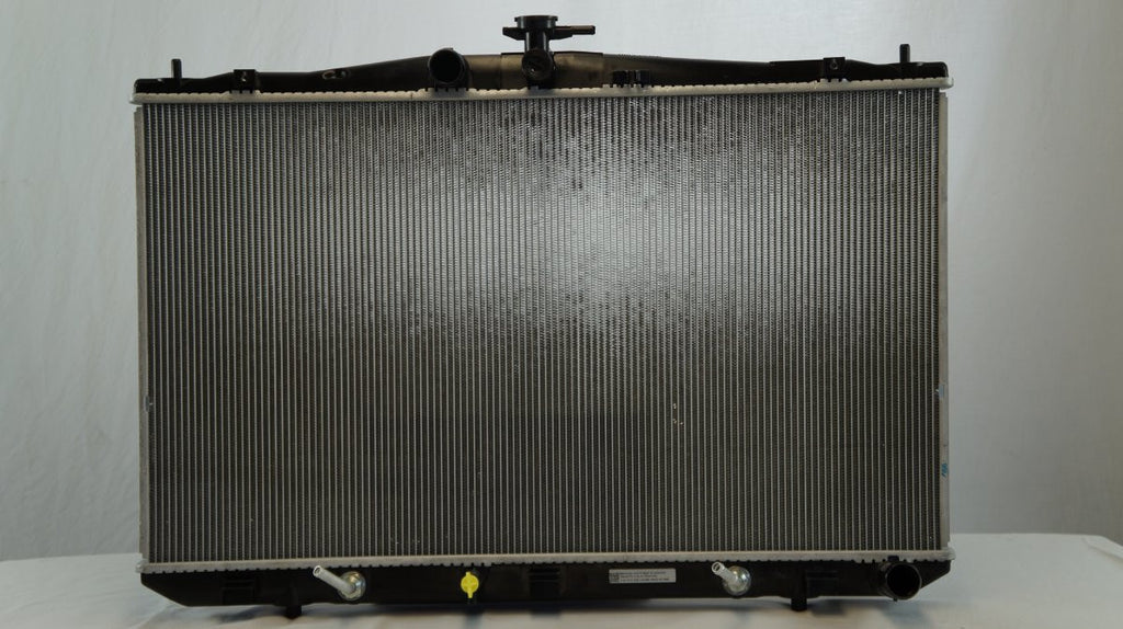 2013 TOYOTA SIENNA 3.5 L RADIATOR REA41-13117A