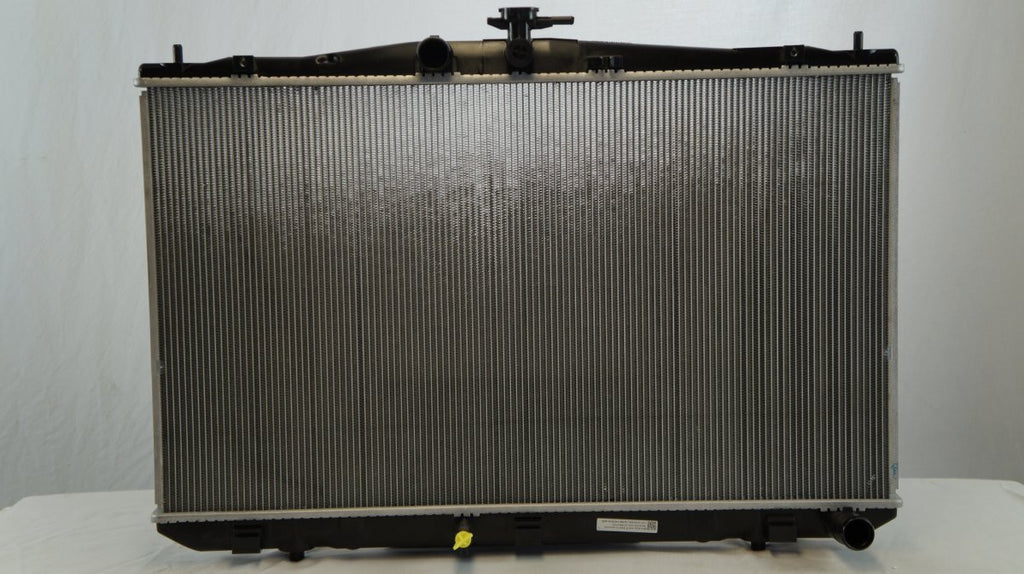 2011 LEXUS RX450H 3.5 L RADIATOR REA41-13118A